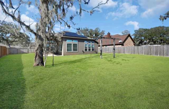 351 Twin Lakes Blvd W Gallery 4