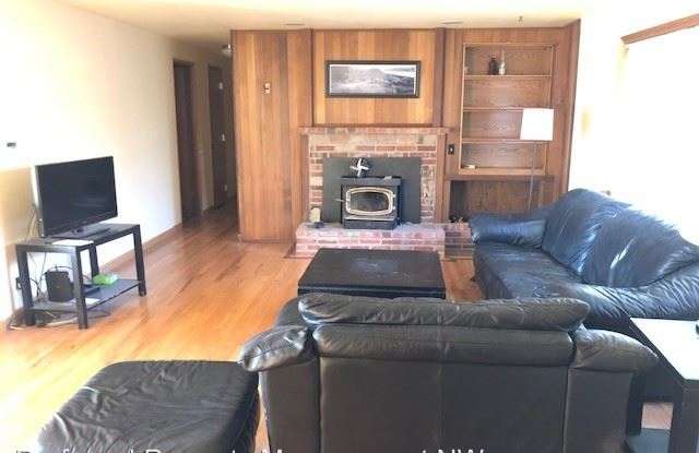 21703 51st Ave W Gallery 2