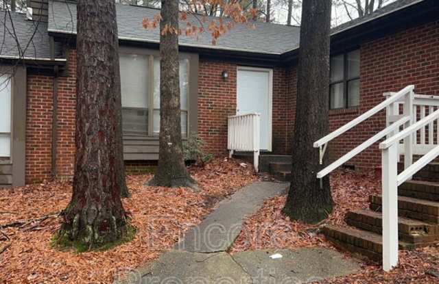 4826 Hollenden Road photos photos