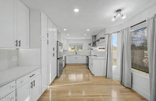 2318 W Ironwood Dr photos photos