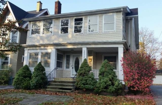 2320 Grandview Ave.Lower photos photos