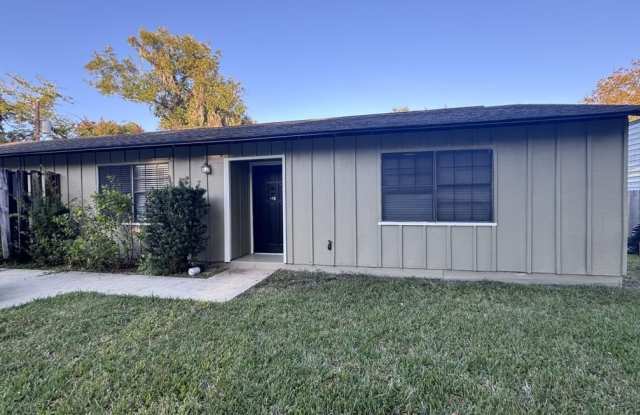 301 Cavanah Drive - 301 Cavanah Drive, Holly Hill, FL 32117