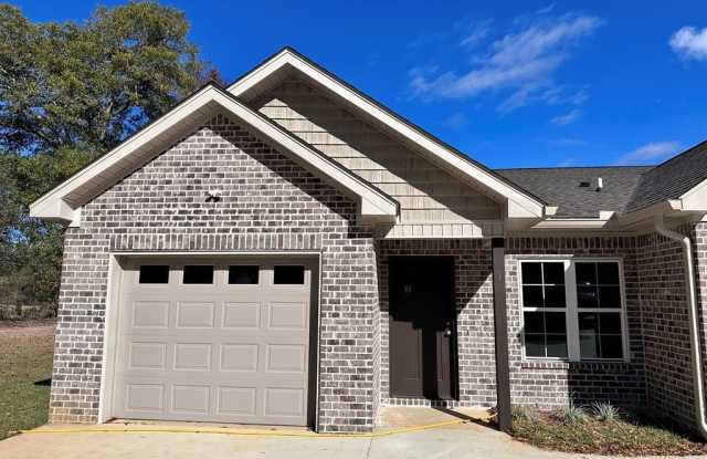 1623 Jordon Avenue - 1623 Jordon Avenue, Cowarts, AL 36303
