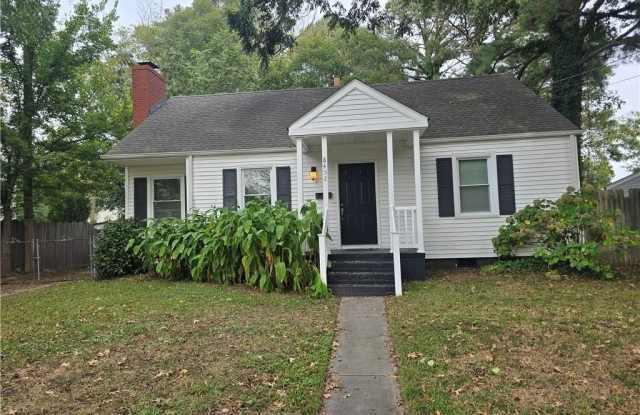 8452 Carlton Street Gallery 1