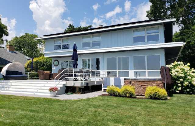 11 Beach Road Gallery 2