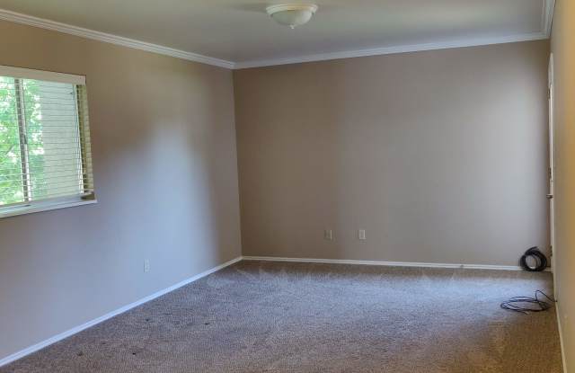 1817 W 7600 S Apt I204 Gallery 4