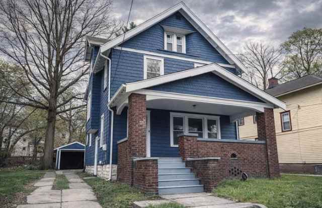 893 Delia Avenue photos photos