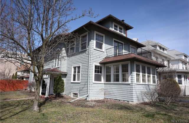 461 Huntington Avenue photos photos