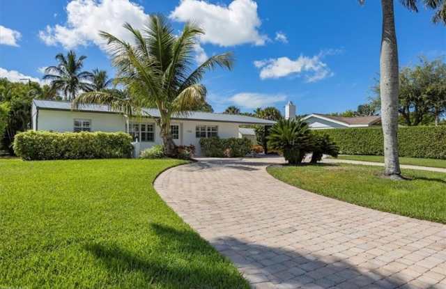 1236 13th Ave N photos photos