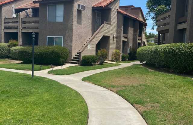 1 Bed 1 Bath condo in Corona photos photos