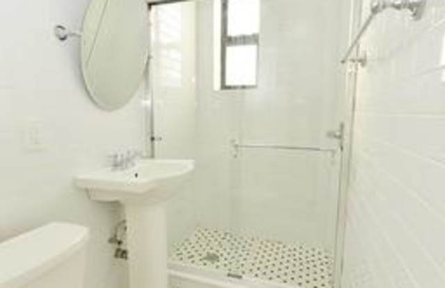 1821 Putnam Avenue #3R Gallery 3