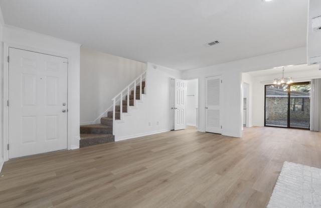 3360 Colonial Oaks Dr Gallery 3