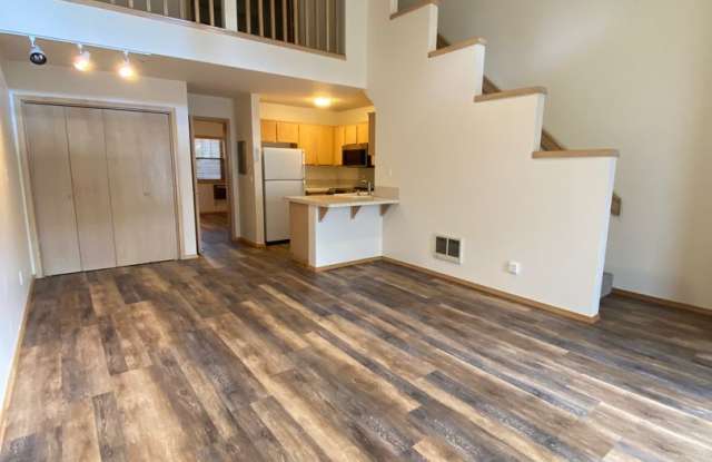 2 bedroom | 2 Bath Condo in Hood River photos photos