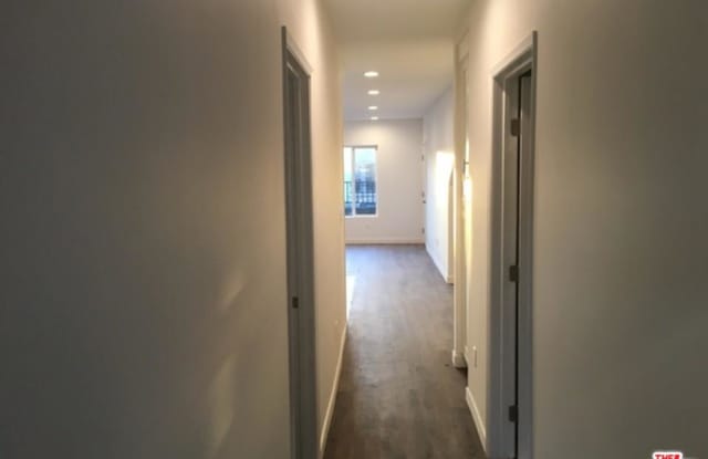 1232 IROLO Street Gallery 3
