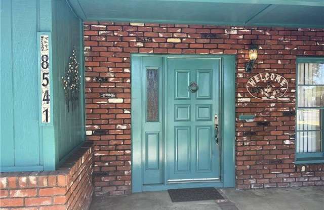 8541 Orangewood Gallery 1