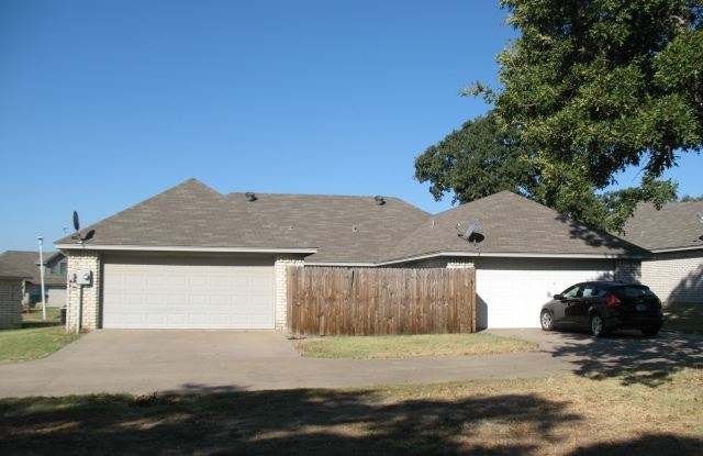 111 O'Brien Ct Gallery 2