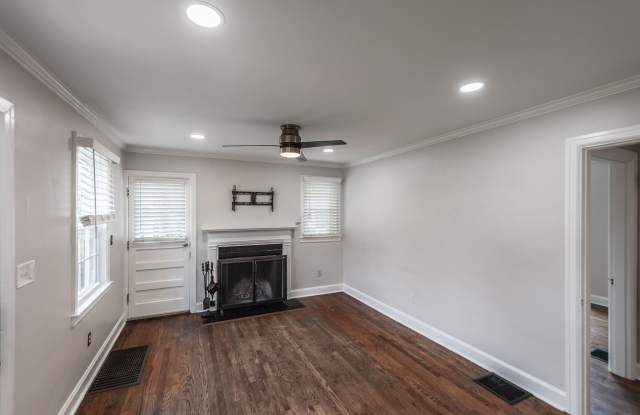 2942 Primrose Cir Gallery 4