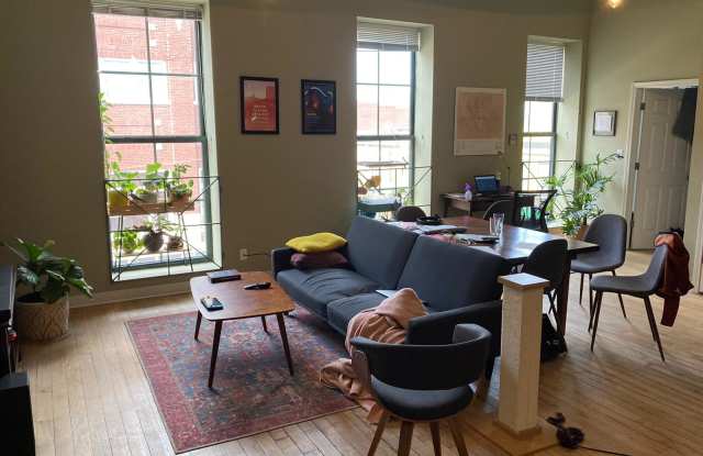 903 Main Street Gallery 4