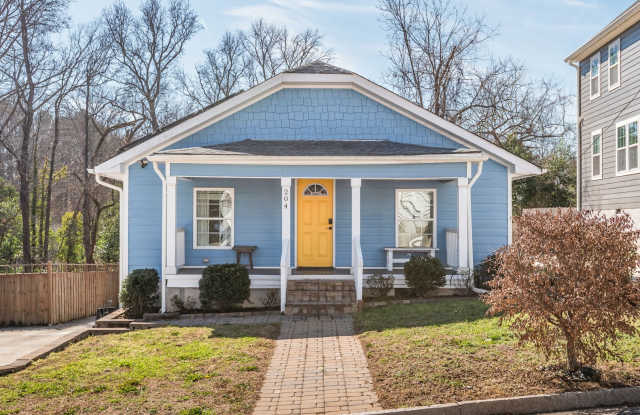 Gorgeous Home Near Downtown Durham! photos photos