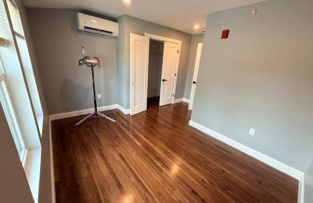 4 Neponset Street - 7 Gallery 4
