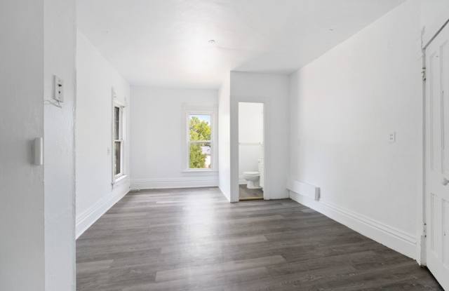 2314 Walnut St photos photos