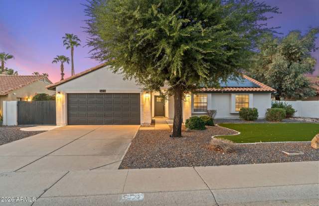 5426 E Sandra Ter Gallery 1
