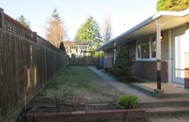4017 Pacific Ave - 4017 Pacific Avenue, Tacoma, WA 98418