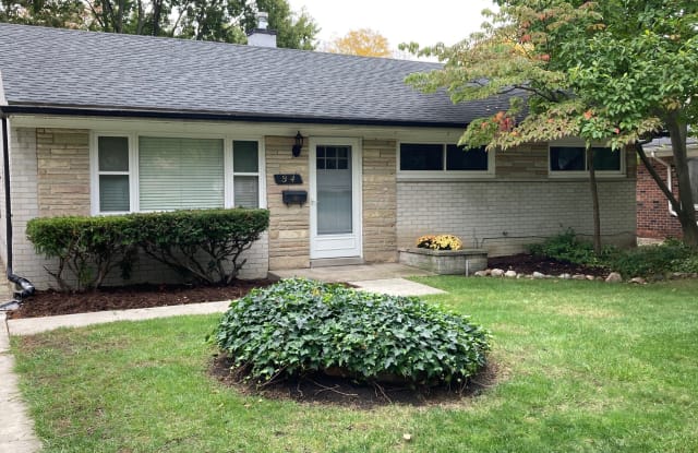 34 Essex St - 34 Essex Street, Clawson, MI 48017