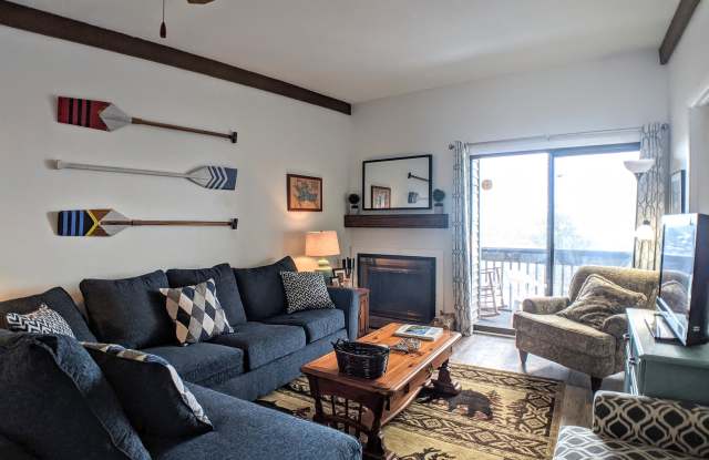 178 Treetop Circle - 1033Unit 1033 Gallery 2