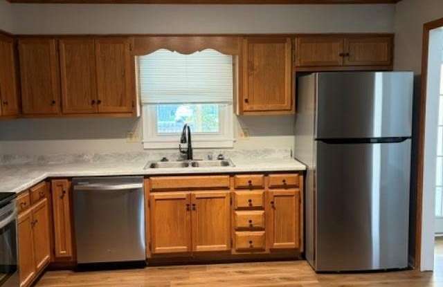 2187 Westbury Court SW Gallery 3
