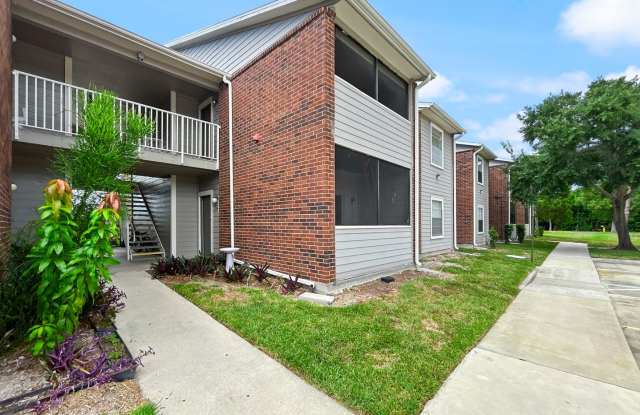 Spacious Condo Living in a Prime St. Petersburg Location! 2bed | 1bath photos photos