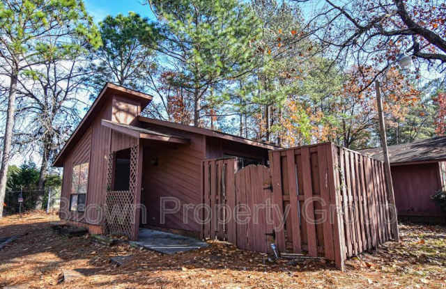 699 Tamarack Dr - 699 Tamarack Drive, Fayetteville, NC 28311