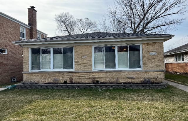8736 Hamlin Ave - 8736 Hamlin Avenue, Skokie, IL 60076