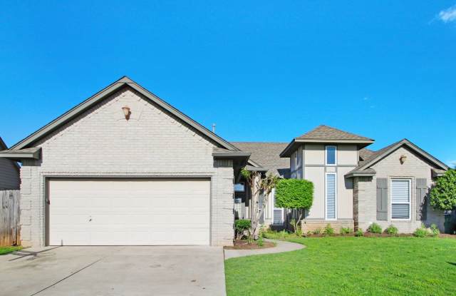 Great 4 bed, 2 bath, 2 car home in Edmond photos photos