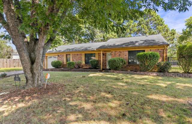 Beautiful 4-Bedroom Ranch with Pool in Charlestown Lakes photos photos