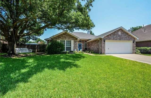 8112 Autumn Run Lane - 8112 Autumn Run Lane, North Richland Hills, TX 76182