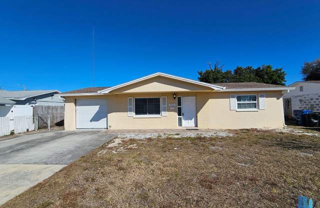 3 Beds | 1.5 Bath Home for Rent in Holiday Available Now! photos photos