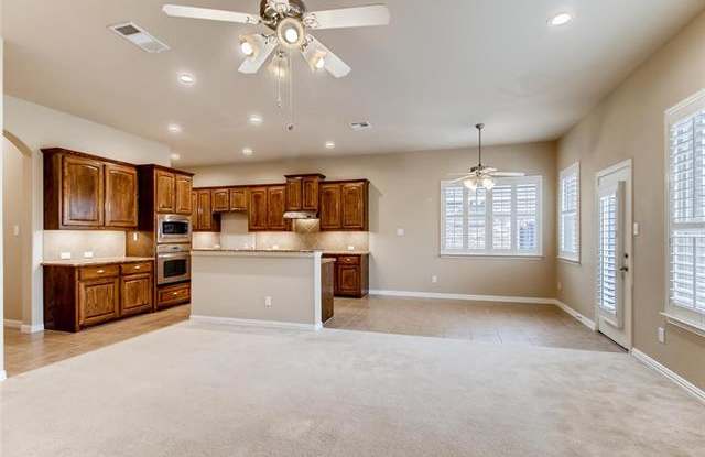 5617 Emerson Court Gallery 4