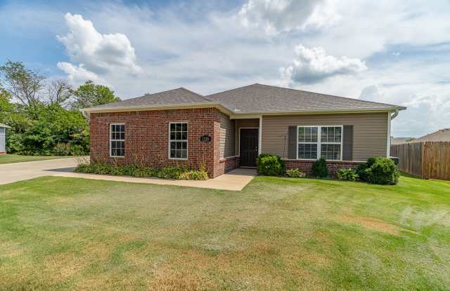 3 Bedroom West Fay Home w/HUGE Backyard! photos photos