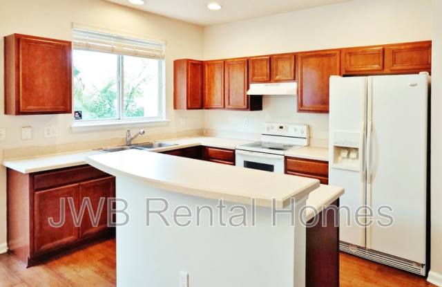 2394 Sunset Bluff Dr Gallery 2