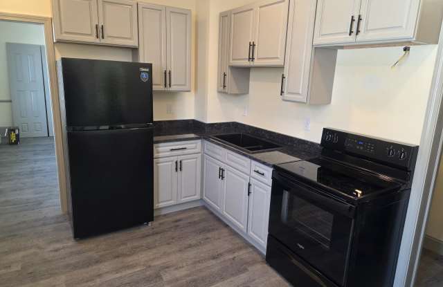 295 Pleasant St photos photos