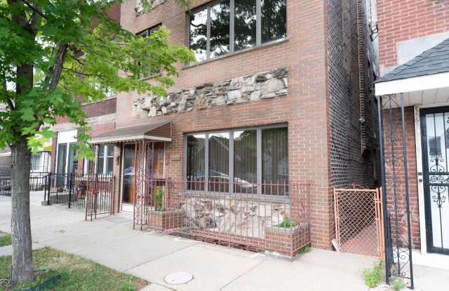 2625 S Union Avenue Gallery 1