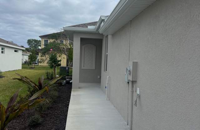 9099 Leatherwood Loop Gallery 3