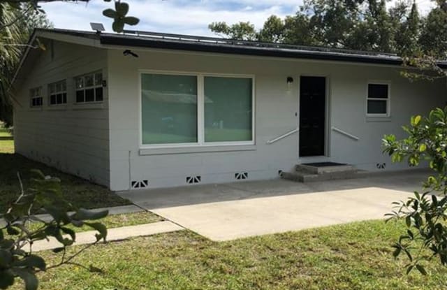 123 W LAKE MARY AVENUE - 123 Lake Mary Avenue, Lake Mary, FL 32746