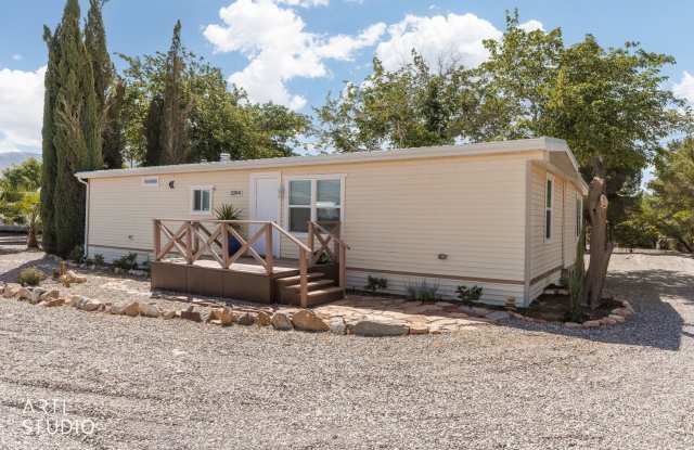 Charming fully furnished 2-bedroom + office home in Beaver Dam, AZ! photos photos