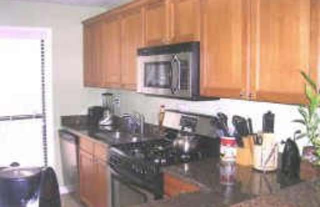 1801 Cumberland Court Gallery 2