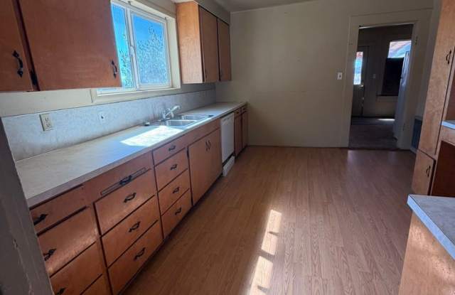 3 Bedroom, 2 Bathroom Home - Located in Malin, OR! Gallery 3