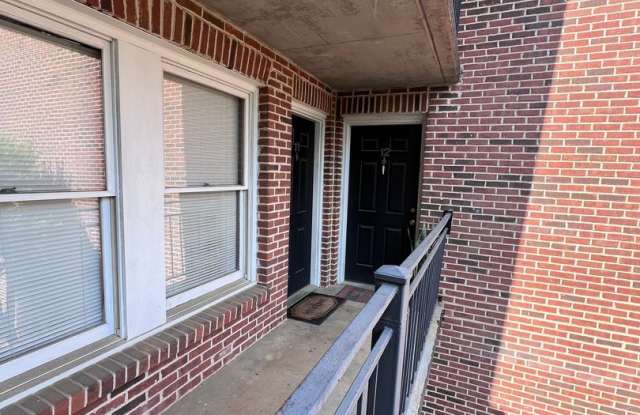 Deerfield Condominiums Gallery 4