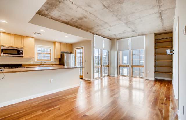 275 S Harrison St Unit 403 - 275 S Harrison St, Denver, CO 80209