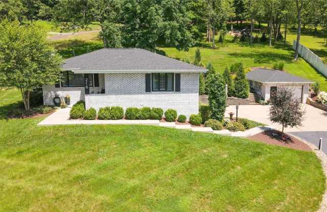 216 McCombs Road photos photos